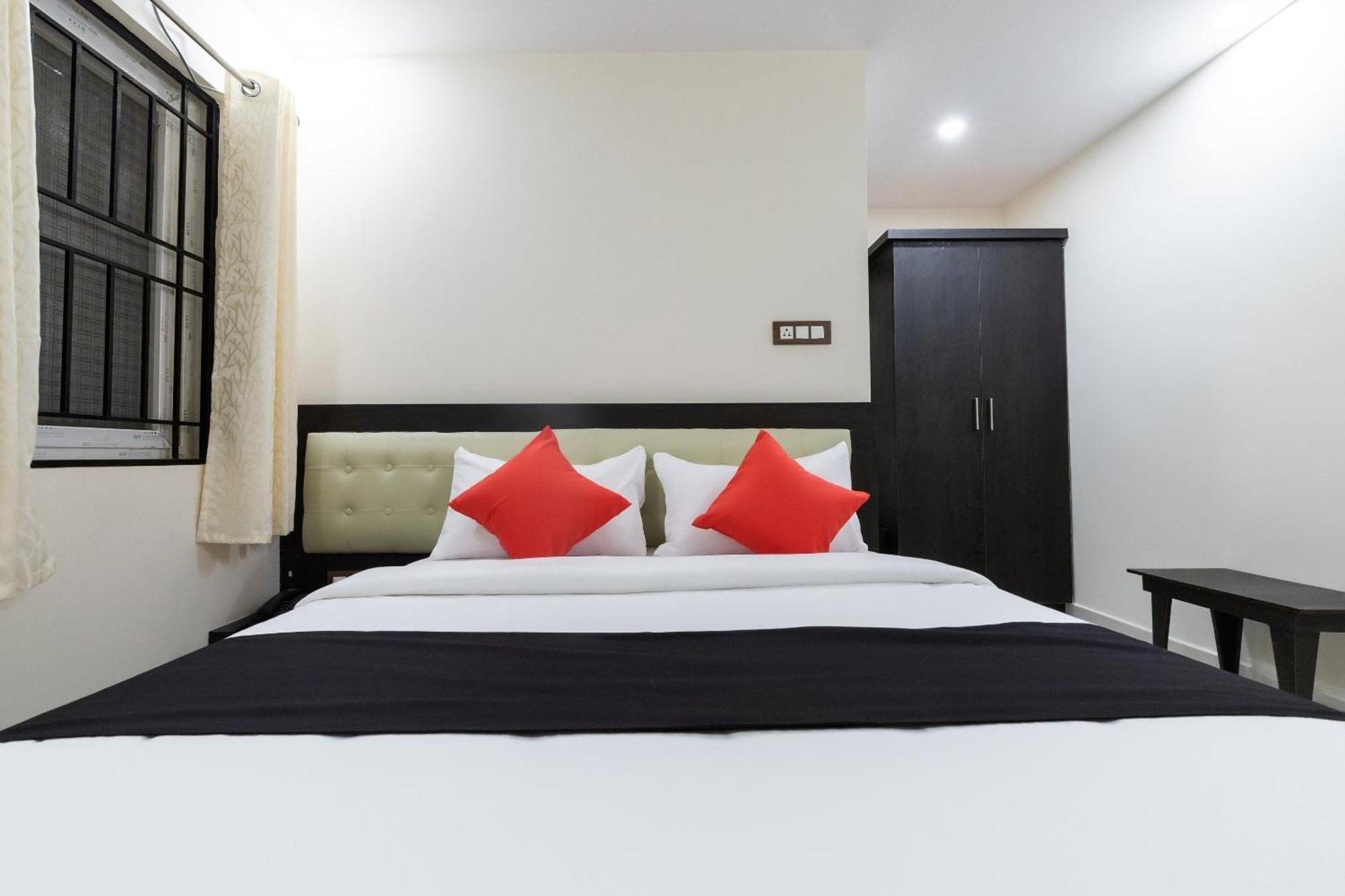 Capital O Regal Suites Bangalore Eksteriør bilde