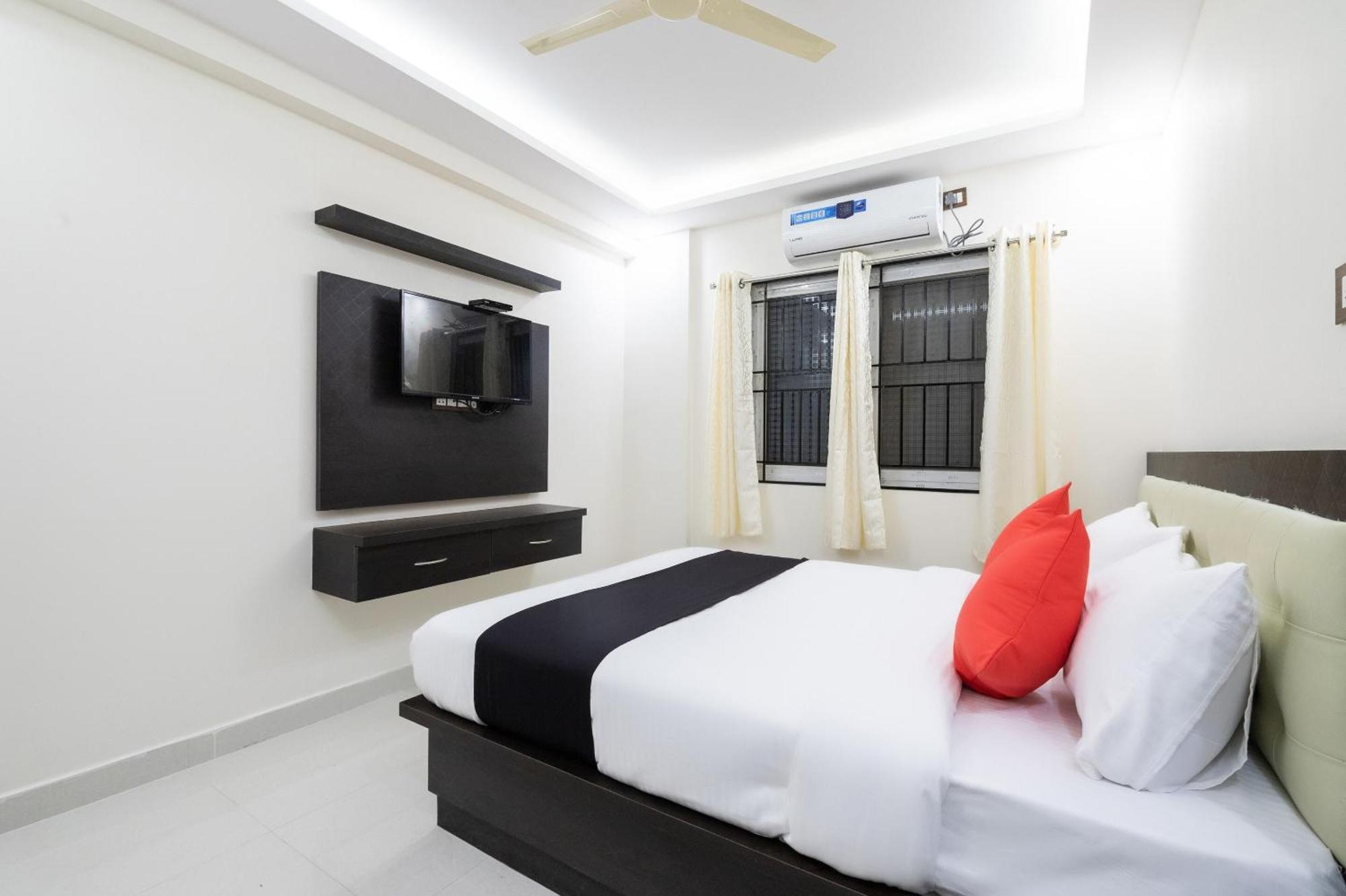 Capital O Regal Suites Bangalore Eksteriør bilde